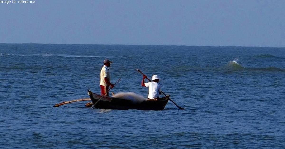 TN: Rameswaram fishermen rescue 2 Sri Lankan fishermen